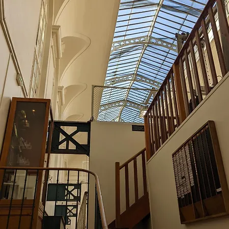 Les Suites Cinabre-2